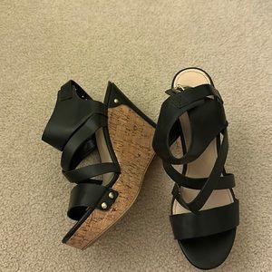 Black guess wedge heels